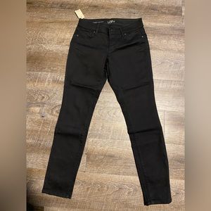 Loft size 2 curvy skinny black jeans NWT